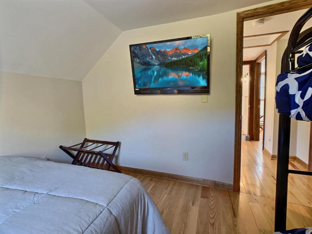 Maples Retreat - 2 Acres - Fireplace إليكوتفيل المظهر الخارجي الصورة